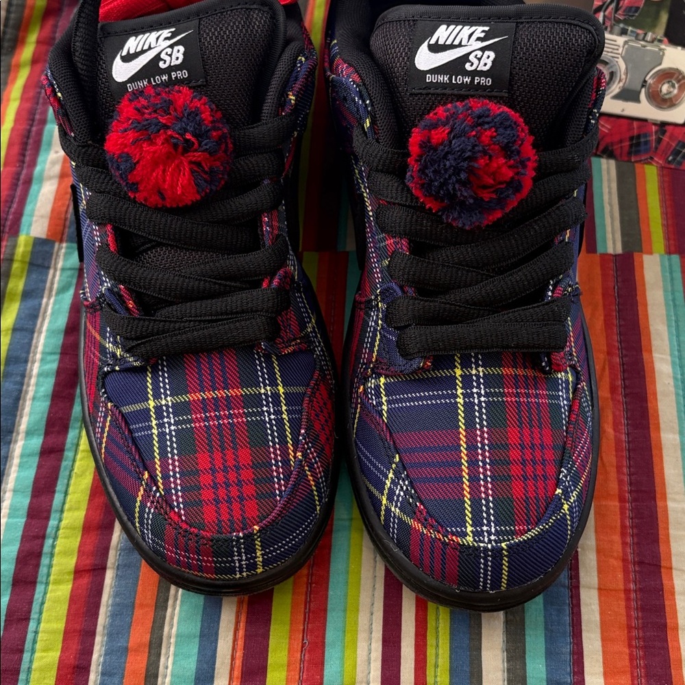 Nike sb Nardwuar Plaid Sneakers - Black, Red, and Blue size 7.5 new in box - Picture 8 of 14